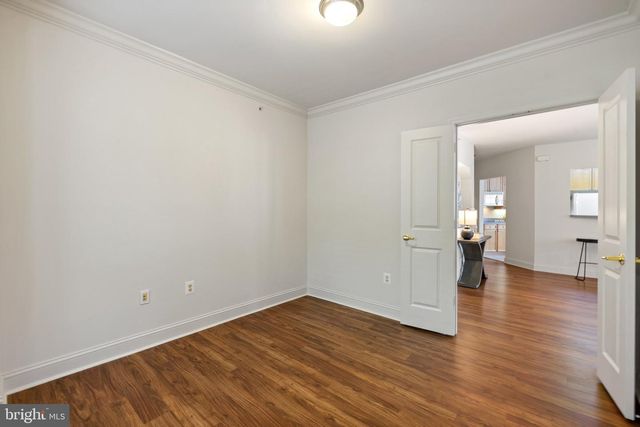 6704 Holly Farm Ln Unit 203, New Baltimore, VA 20187