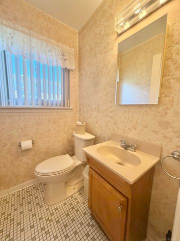 36757 Adele Dr Drive, Sterling Heights, MI 48312