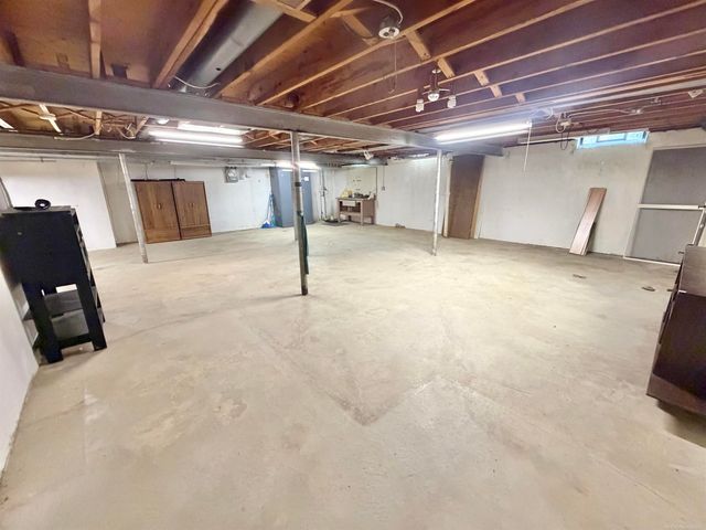 36757 Adele Dr Drive, Sterling Heights, MI 48312