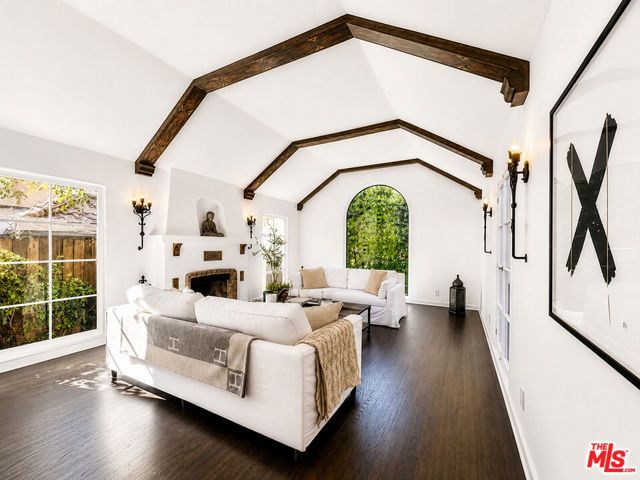 352 N Orlando Avenue, Los Angeles, CA 90048