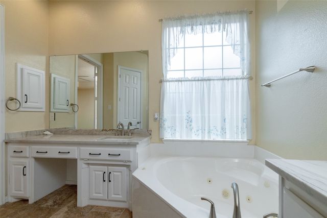 4136 Willingham Court, Fort Worth, TX 76244