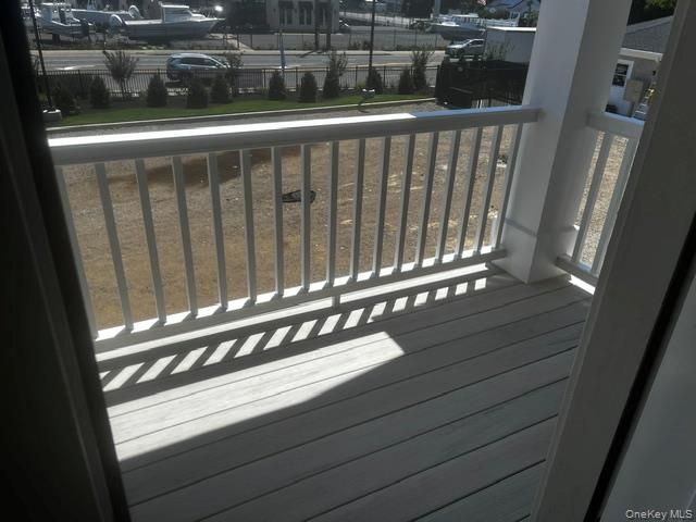 700 W Montauk Highway, Lindenhurst, NY 11757