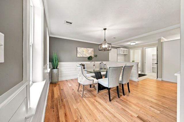 81 Sherrick Ave., Holbrook, MA 02343
