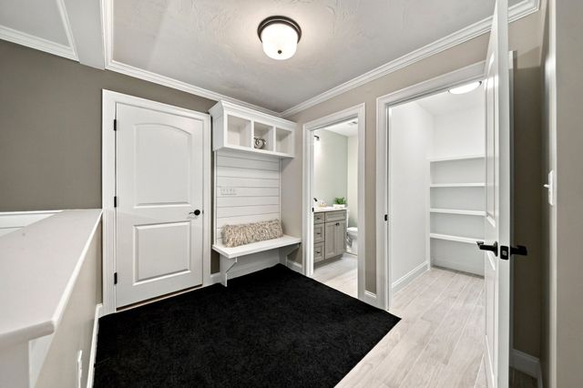 81 Sherrick Ave., Holbrook, MA 02343