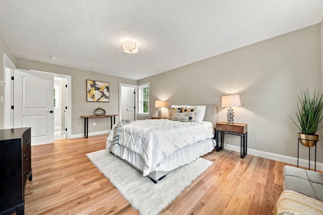 81 Sherrick Ave., Holbrook, MA 02343