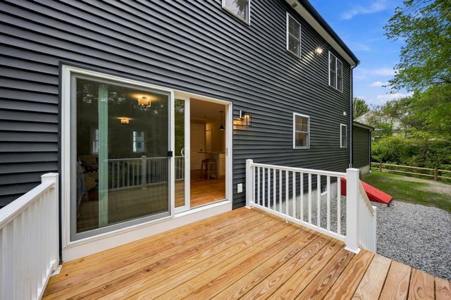 81 Sherrick Ave., Holbrook, MA 02343