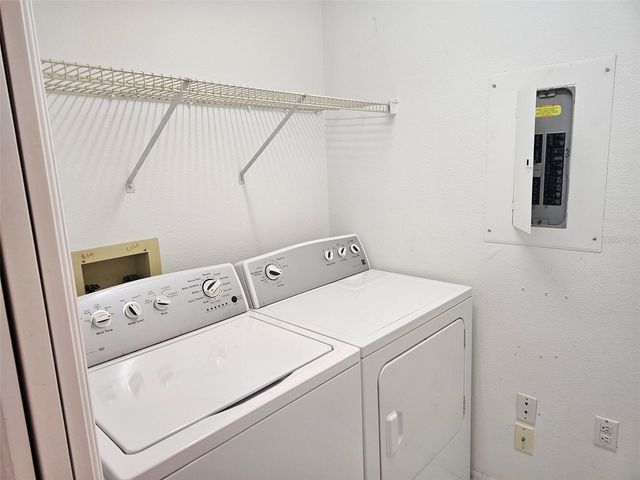 4202 CADDIE DRIVE E 201, Bradenton, FL 34203