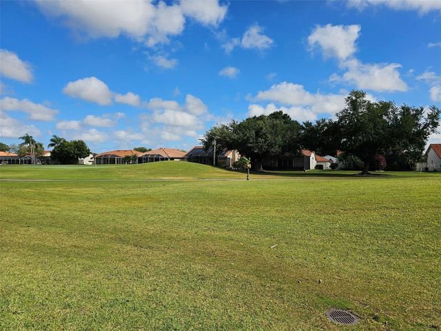 4202 CADDIE DRIVE E 201, Bradenton, FL 34203