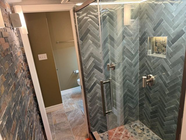 505 Westcott Street 308, Houston, TX 77007