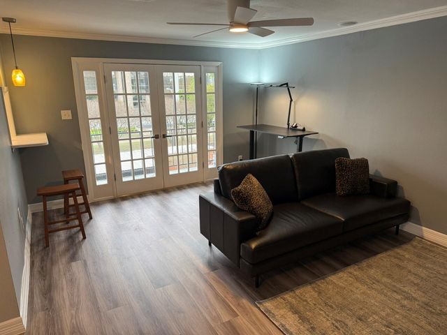 505 Westcott Street 308, Houston, TX 77007