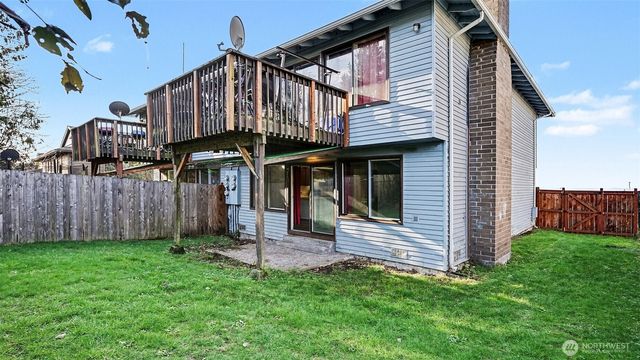 21636 29th Avenue S, Des Moines, WA 98198