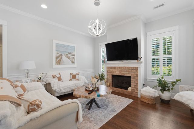 927 Iris St., Myrtle Beach, SC 29577
