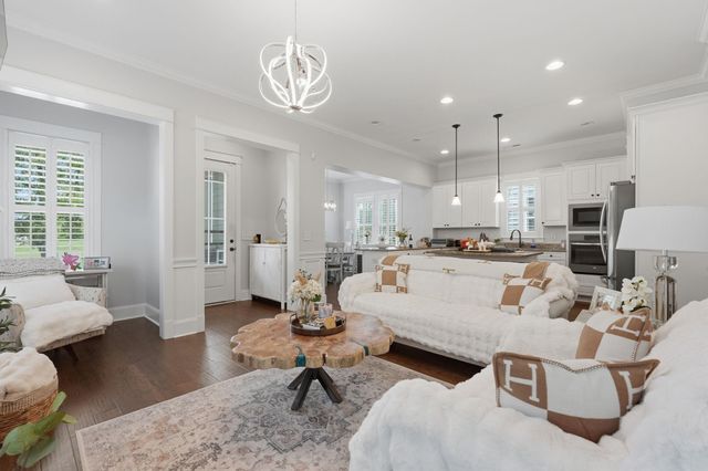 927 Iris St., Myrtle Beach, SC 29577