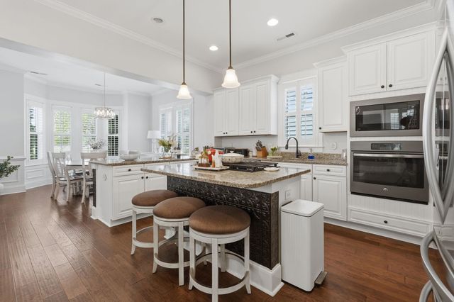 927 Iris St., Myrtle Beach, SC 29577