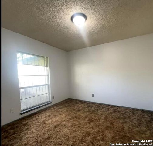 1027 Hickory Trail, San Antonio, TX 78245