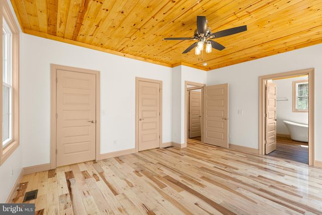 8399 SUPINLICK RIDGE, Mount Jackson, VA 22842