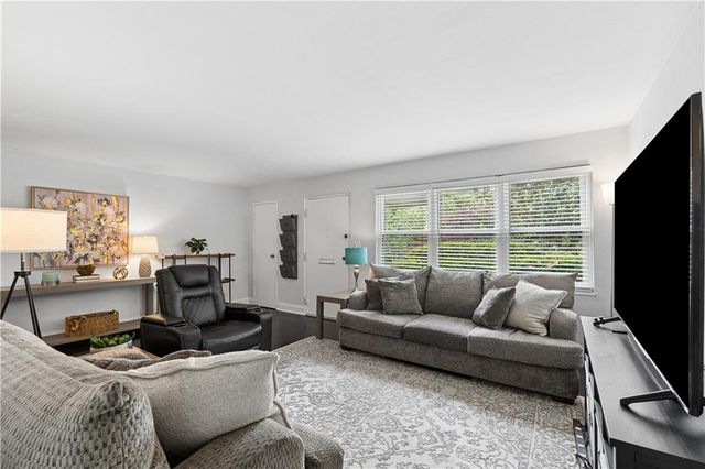 271 Lakemoore Drive NE C, Atlanta, GA 30342