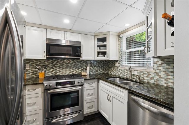 271 Lakemoore Drive NE C, Atlanta, GA 30342