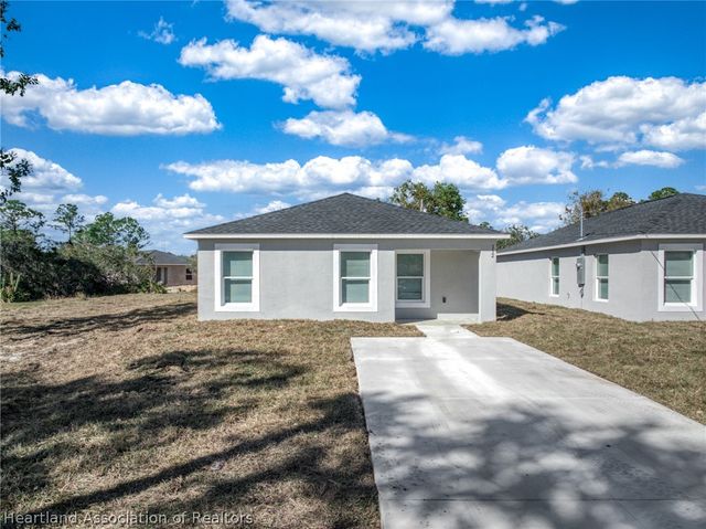 112 Atlas Court NW, Lake Placid, FL 33852