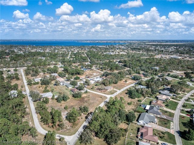 112 Atlas Court NW, Lake Placid, FL 33852