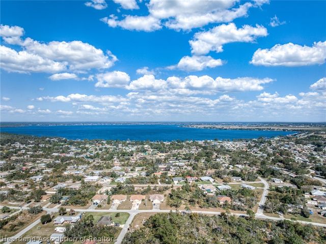 112 Atlas Court NW, Lake Placid, FL 33852