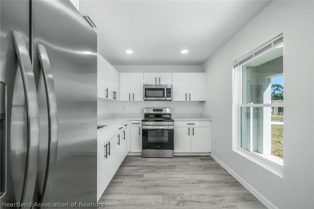 112 Atlas Court NW, Lake Placid, FL 33852