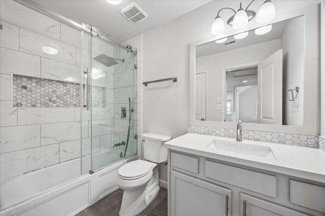 1826 Olive Pine Drive, Fresno, TX 77545