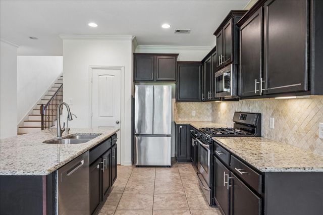 1826 Olive Pine Drive, Fresno, TX 77545