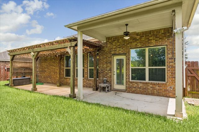 1826 Olive Pine Drive, Fresno, TX 77545