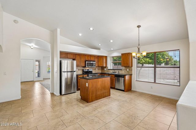 15287 W TAD Lane, Surprise, AZ 85374