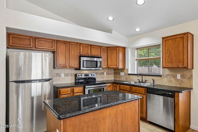 15287 W TAD Lane, Surprise, AZ 85374