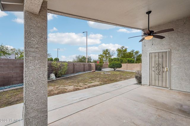 15287 W TAD Lane, Surprise, AZ 85374