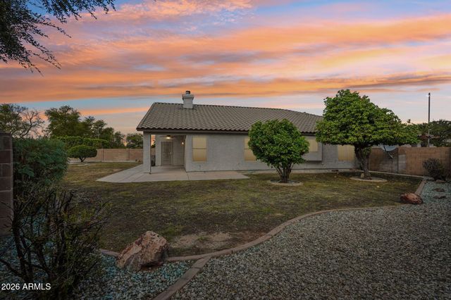 15287 W TAD Lane, Surprise, AZ 85374
