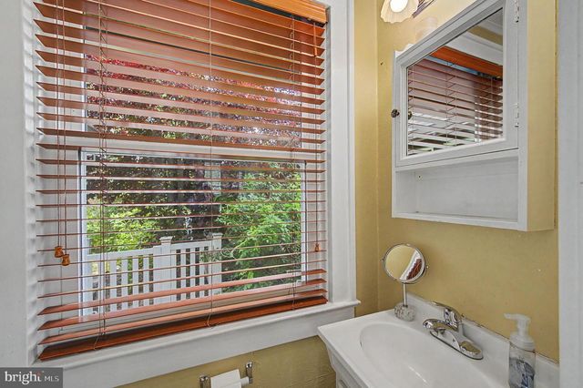 604 LEES AVE, Collingswood, NJ 08108