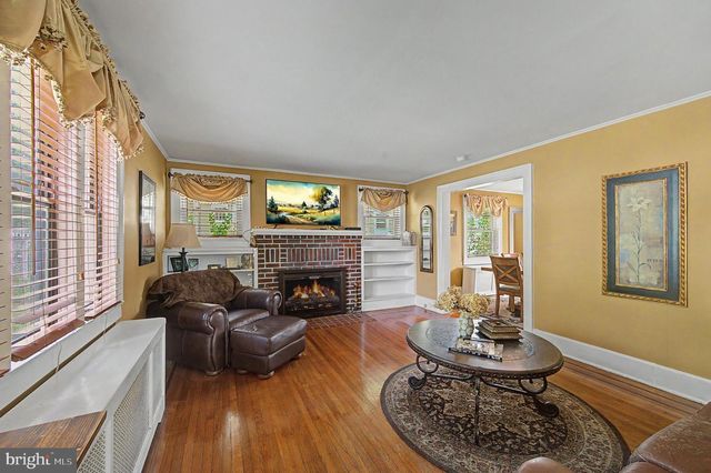 604 LEES AVE, Collingswood, NJ 08108