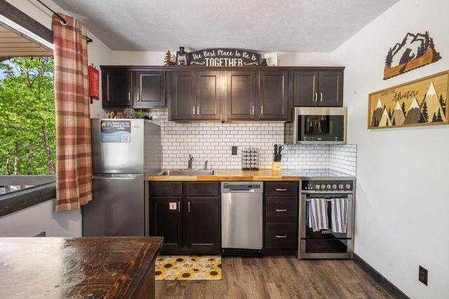 5424 State Highway 265 7, Branson, MO 65616