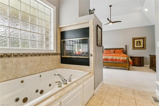 100 Fairway LN, Yorktown, VA 23693