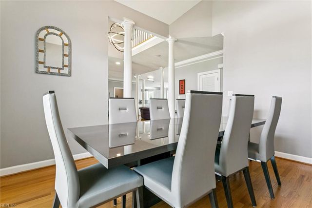 100 Fairway LN, Yorktown, VA 23693