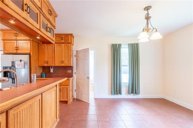 821 Monroe Street, Baldwin City, KS 66006