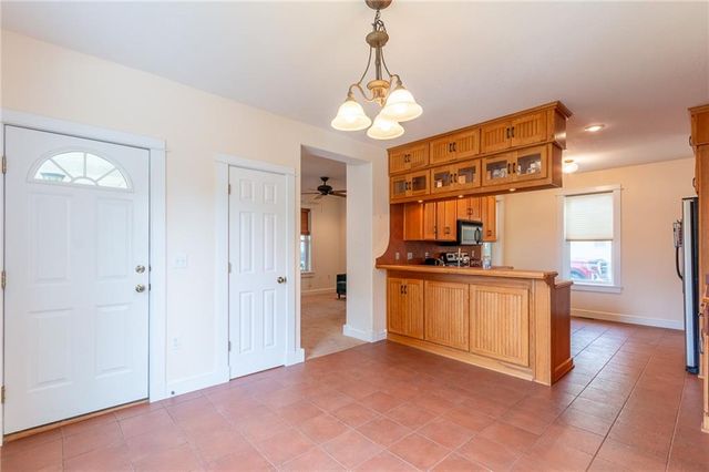 821 Monroe Street, Baldwin City, KS 66006