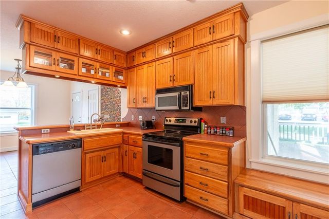 821 Monroe Street, Baldwin City, KS 66006