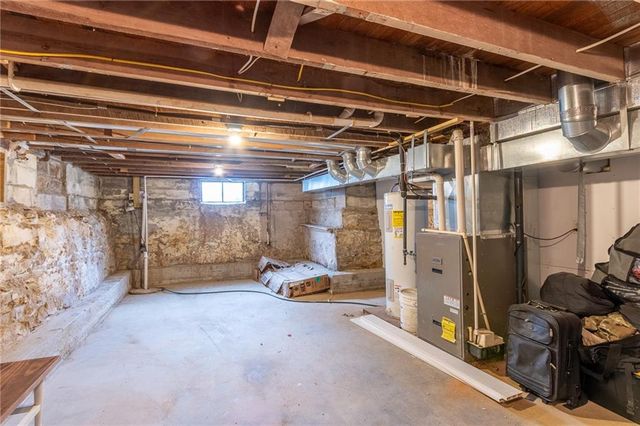 821 Monroe Street, Baldwin City, KS 66006