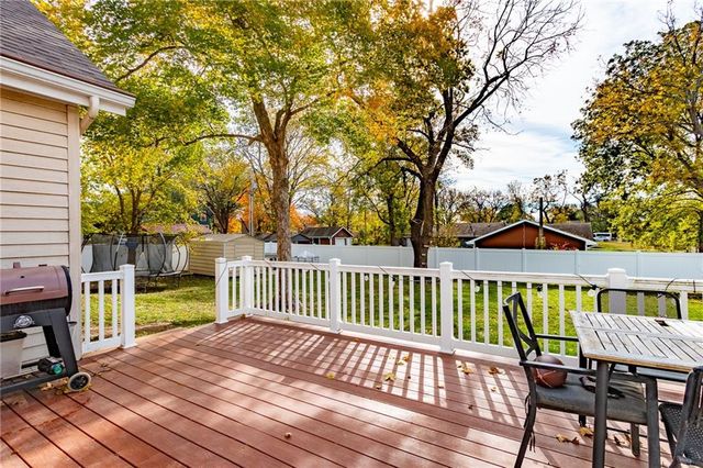 821 Monroe Street, Baldwin City, KS 66006