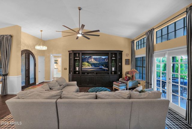 5512 E WALTANN Lane, Scottsdale, AZ 85254