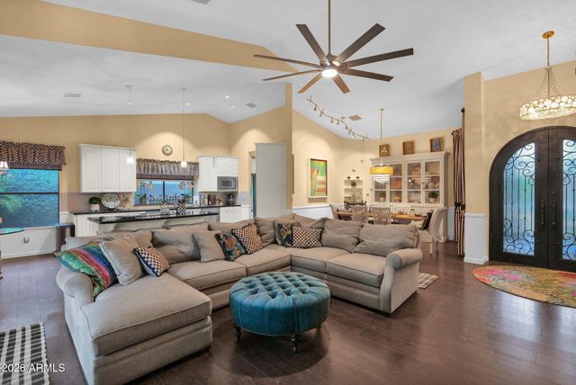 5512 E WALTANN Lane, Scottsdale, AZ 85254