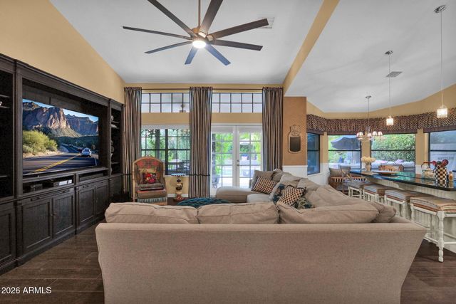 5512 E WALTANN Lane, Scottsdale, AZ 85254
