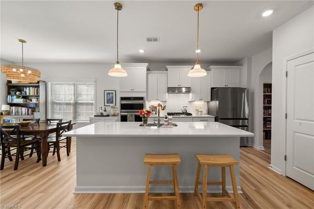 6130 Cirrus Lane, Clemmons, NC 27012