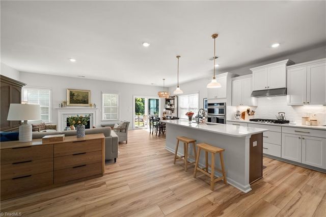 6130 Cirrus Lane, Clemmons, NC 27012