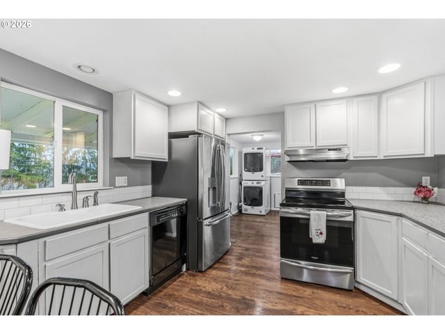 311 HOOPER Rd, Longview, WA 98632