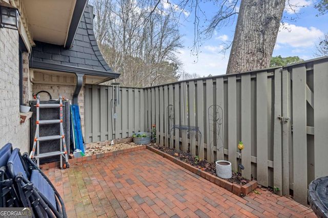 9 Vista Square NW, Atlanta, GA 30327